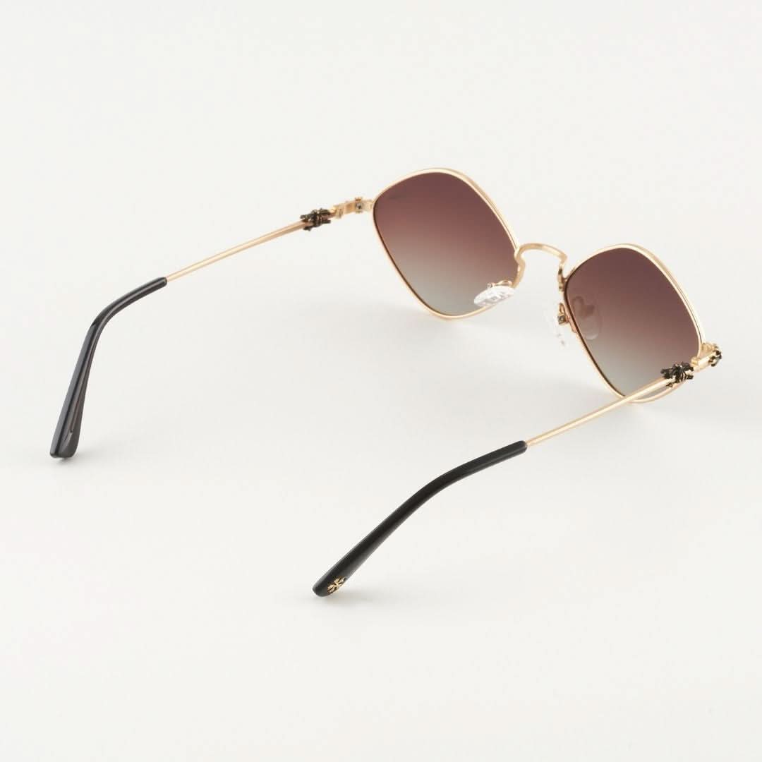 Melany Brown napszemüveg