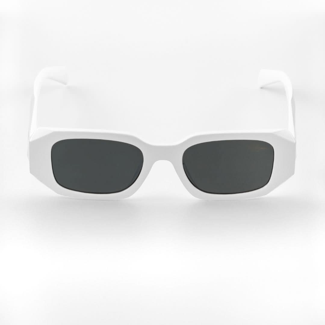 Laura White napszemüveg