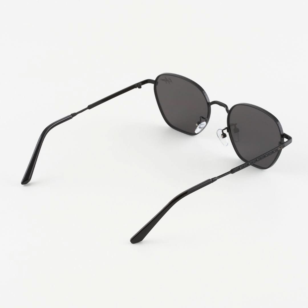 Jesse Black napszemüveg